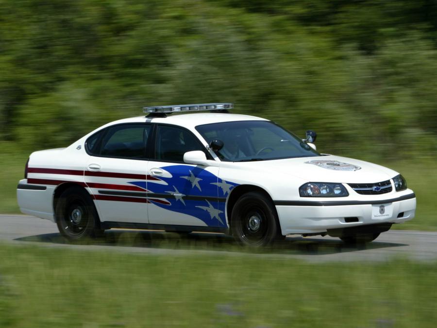  Chevrolet Impala Police Car 2001 года  (фото 3 из 18)